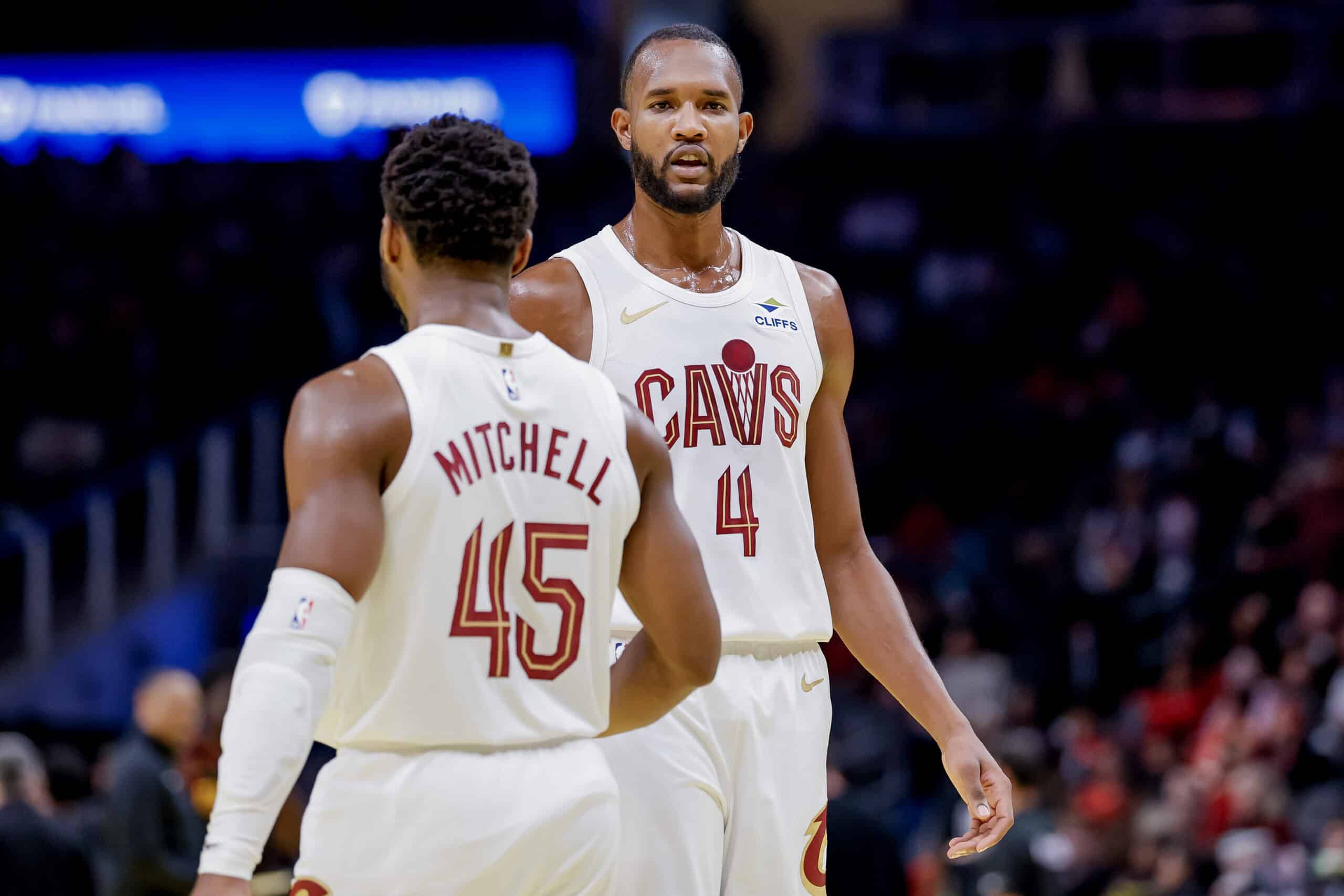 Idän kärkijoukkue heräsi NBA:ssa – latoi taululle tylyt lukemat