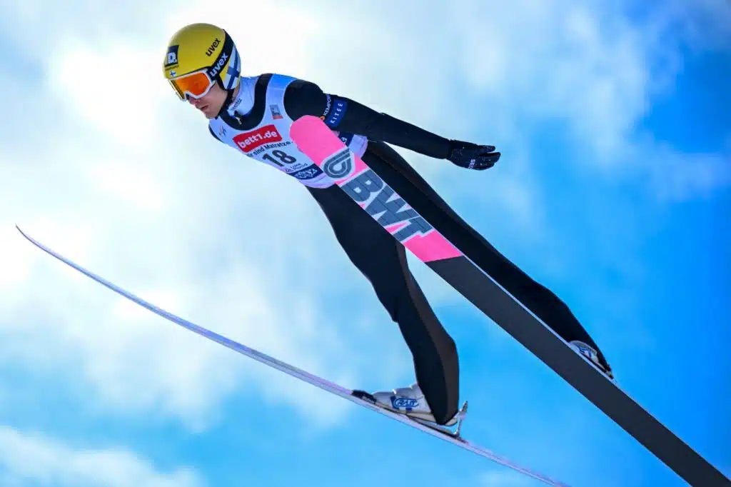 Mäkihypyn järisyttävät muutokset – ”Monenlaista ääntä”