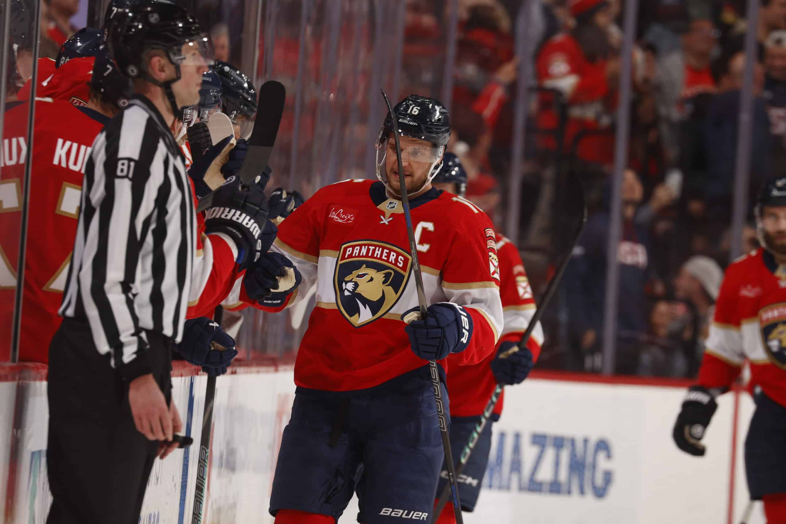 Aleksander Barkov pudotteli painavaa tekstiä – näin lyhyeksi juhlat jäivät