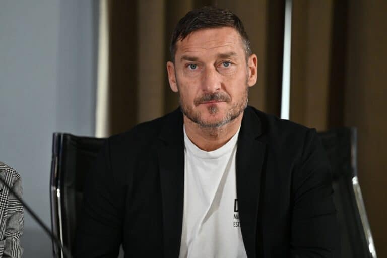 Legendaarinen Francesco Totti myrskyn silmässä Italiassa – aikoo matkustaa Venäjälle