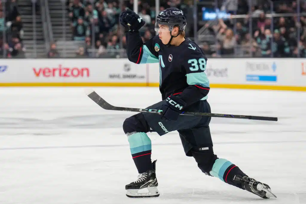 Suomalaistulokas jatkoi huippuotteitaan NHL:ssä – jälleen kaksi tehopistettä