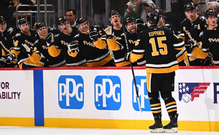 Ossi Väänäseltä mielenkiintoinen NHL-arvio Ossi Väänäseltä mielenkiintoinen NHL-arvio