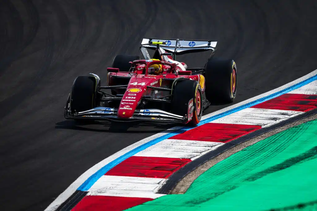 Mitä ihmettä Lewis Hamilton oikein touhusi?