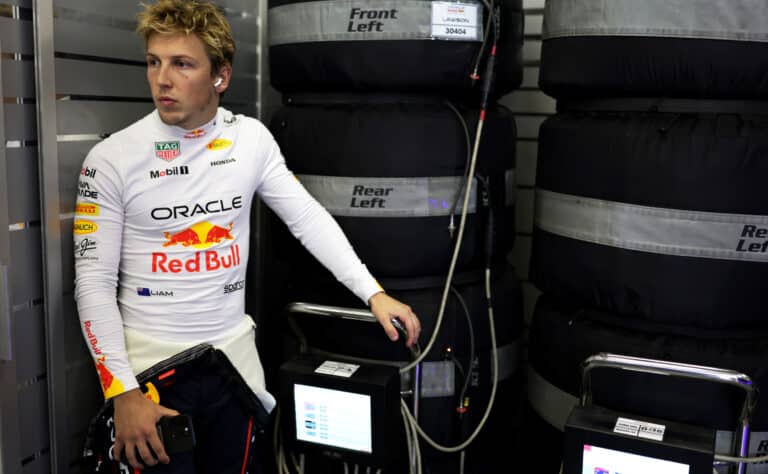 Nyt puhuu potkut saanut F1-kuski: ”Shokki”