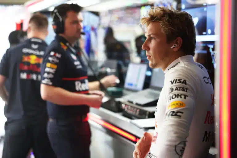 Mitä Red Bullilta kenkää saanut F1-kuljettaja ajattelee Yuki Tsunodan vaikeuksista?