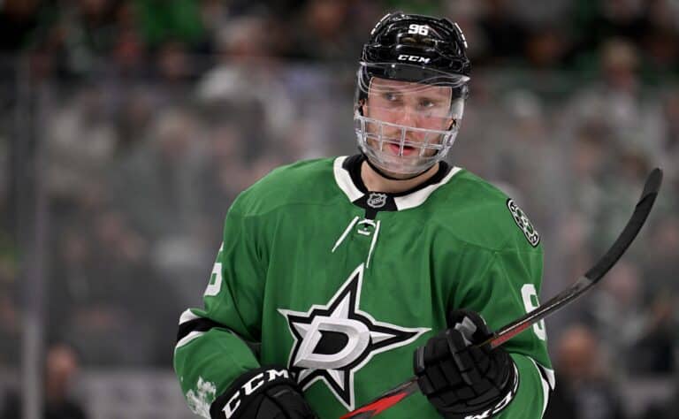 Granlund ja Hintz maalasivat – Mikko Rantanen hienoon rajapyykkiin
