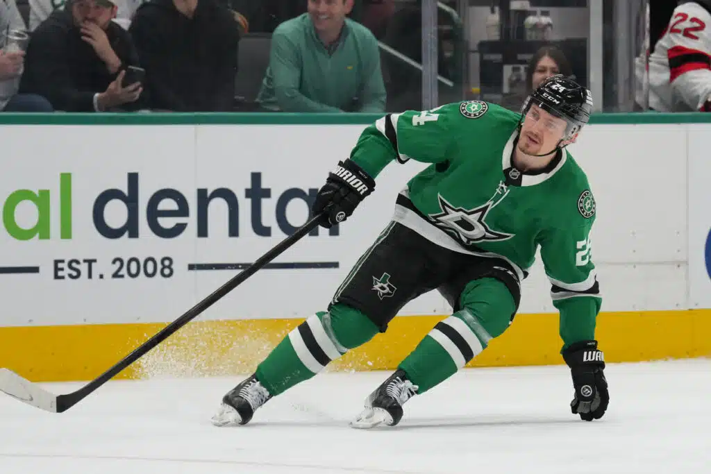 Roope Hintz suitsutti NHL:n parasta maalivahtia – ”Löydettävä keinot tehdä maali”