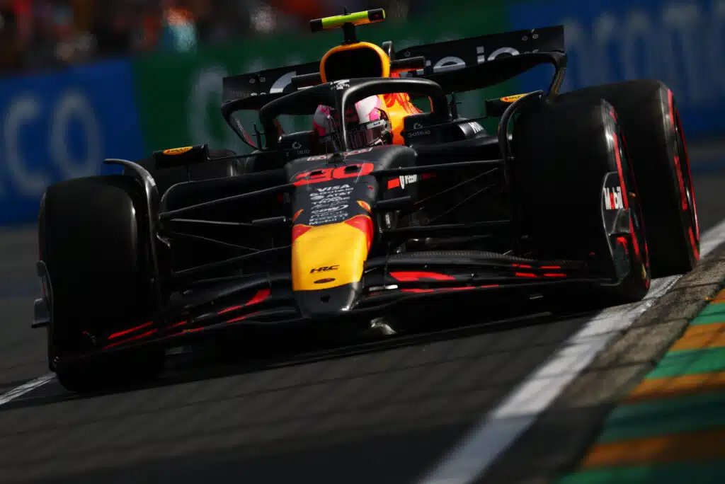 Ferrari-pomo piikitteli ensin Red Bullin suuntaan – vaihtoi sitten täysin suuntaa