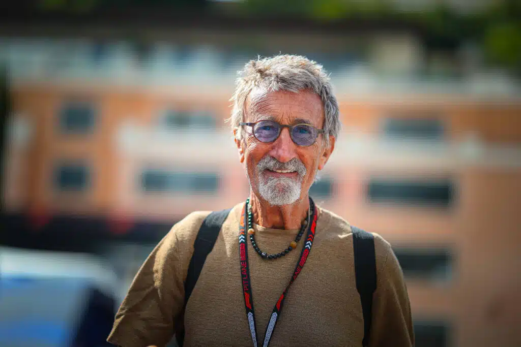 Eddie Jordan oli aikaansa edellä - iski pöytään kovan ennustuksen Max Verstappenista jo kymmenen vuotta sitten Eddie Jordan oli aikaansa edellä – iski pöytään kovan ennustuksen Max Verstappenista jo kymmenen vuotta sitten