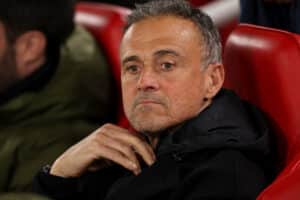 Manchester United joutuu tiukan päätöksen eteen – todella kova nimi sanoi ”kiitos ei”