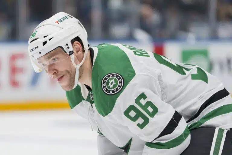 Vain Jari Kurri ja Teemu Selänne ovat tehneet tämän Mikko Rantasta nopeammin