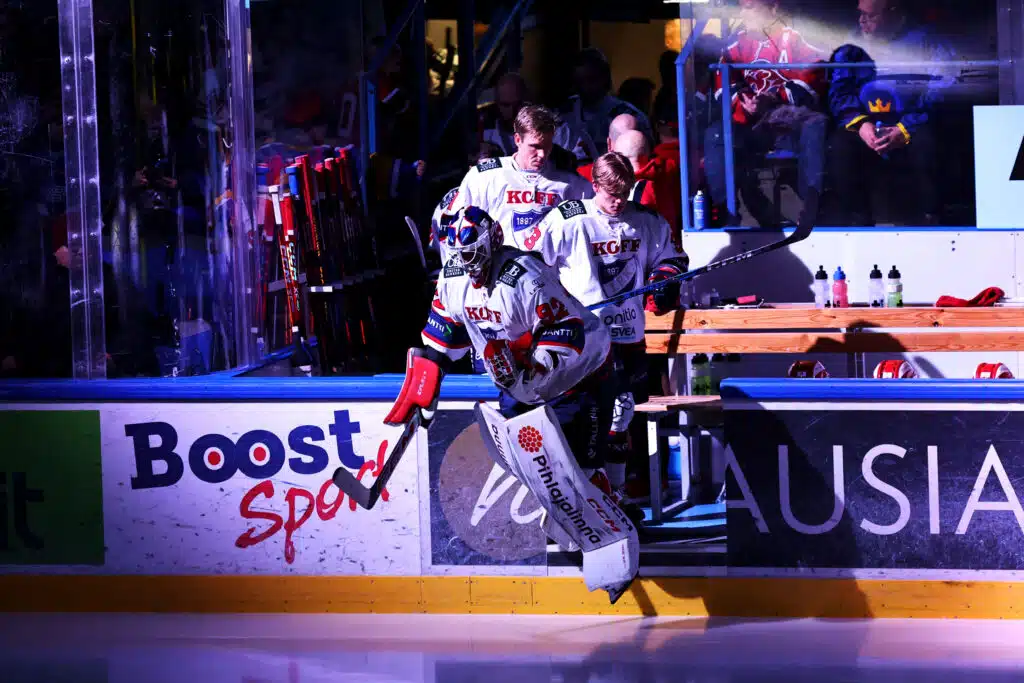 Ville Peltonen kehui ennätysmiestä – ”On kuin vanha viini”