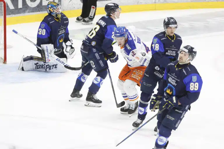 Tapparalta uskomaton nousu – SaiPa pelastui katastrofilta