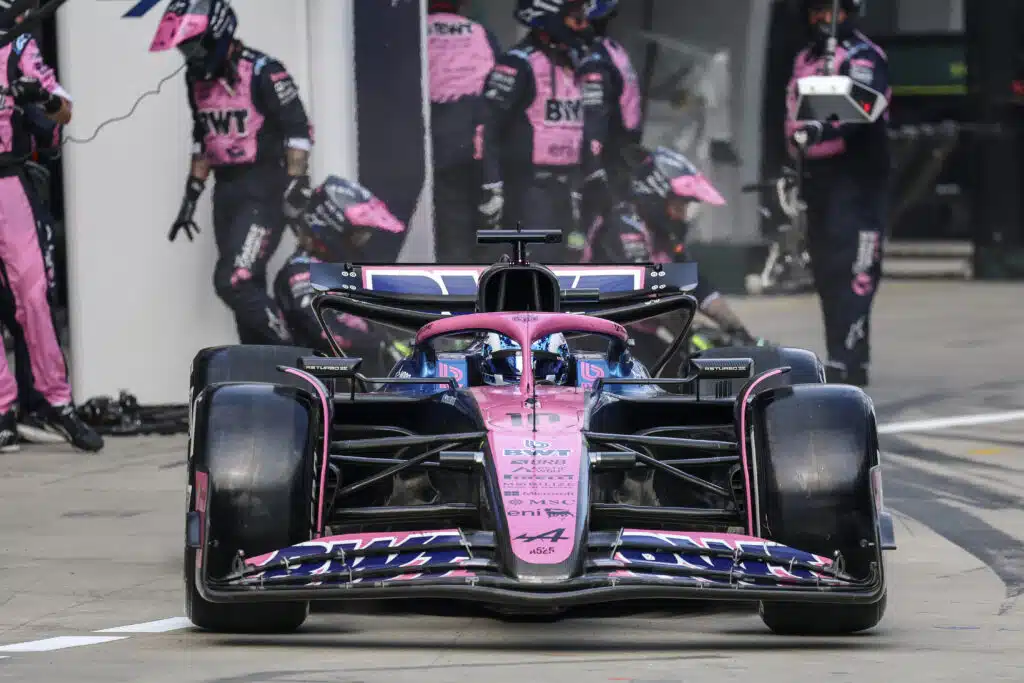 Monzan lähtöjärjestys uusiksi – yksi kuski starttaa varikolta