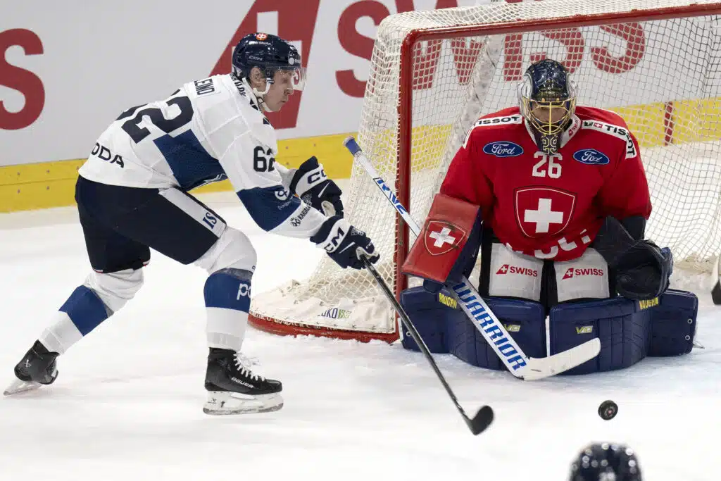 Leijona-pelaaja jättää ruotsalaisseuran viiden kauden jälkeen