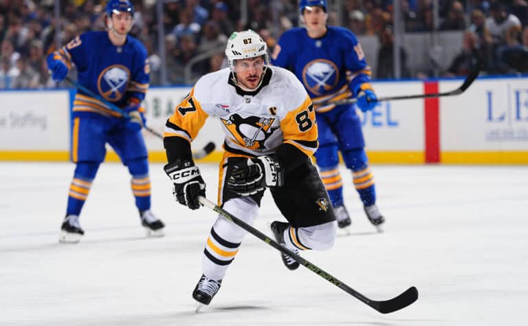 Sidney Crosby ylistää suomalaista NHL-lupausta