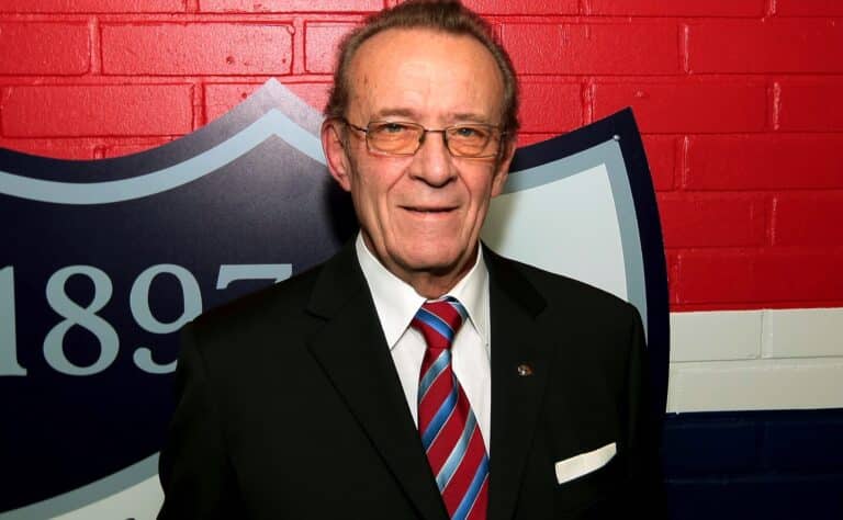 IL: HIFK:n legendaarinen kiekkopomo Frank Moberg on kuollut IL: HIFK:n legendaarinen kiekkopomo Frank Moberg on kuollut