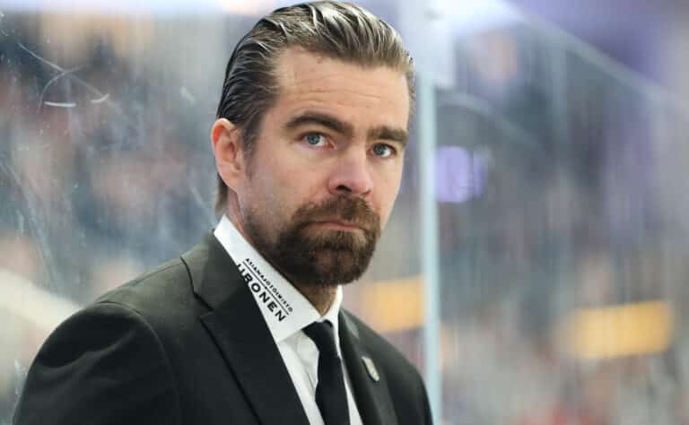 TPS antoi Nuorten Leijonien kultavalmentajalle potkut – ”Oli onni” TPS antoi Nuorten Leijonien kultavalmentajalle potkut – ”Oli onni”