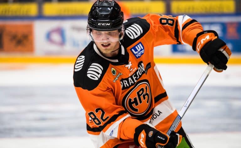 Tappara hankki SM-liigalegendan toisenkin pojan - "Äitikin saa mielenrauhan" Tappara hankki SM-liigalegendan toisenkin pojan – ”Äitikin saa mielenrauhan”