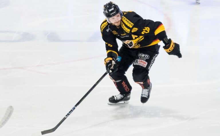 KalPa-tähti iski pöytään tiukan vaatimuksen omilleen KalPa-tähti iski pöytään tiukan vaatimuksen omilleen