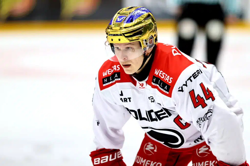 SM-liigaseura nimesi kapteenistonsa – käyttää erilaista käytäntöä kuin muut