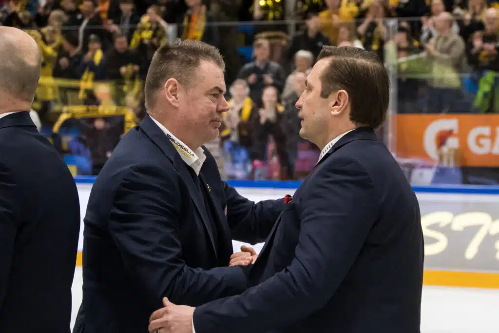 SaiPa sinetöi HIFK:n katastrofin – Raipe Helmiseltä kohteliasta puhetta