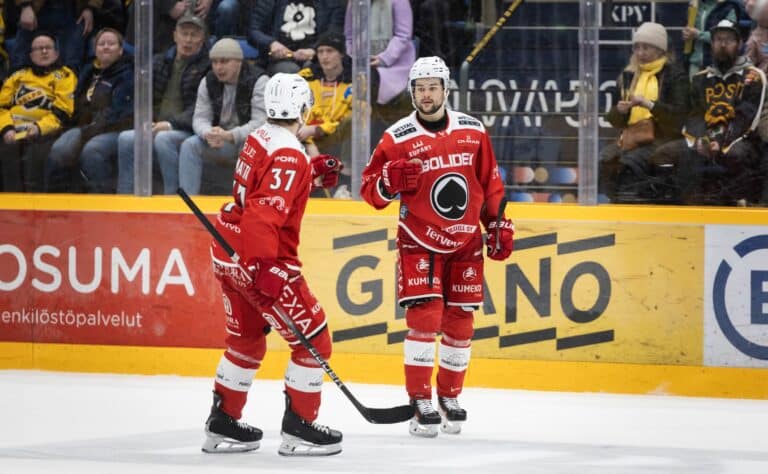 SM-liigapelaaja ihmetteli - savolainen humppa ei oikein maistunut SM-liigapelaaja ihmetteli – savolainen humppa ei oikein maistunut