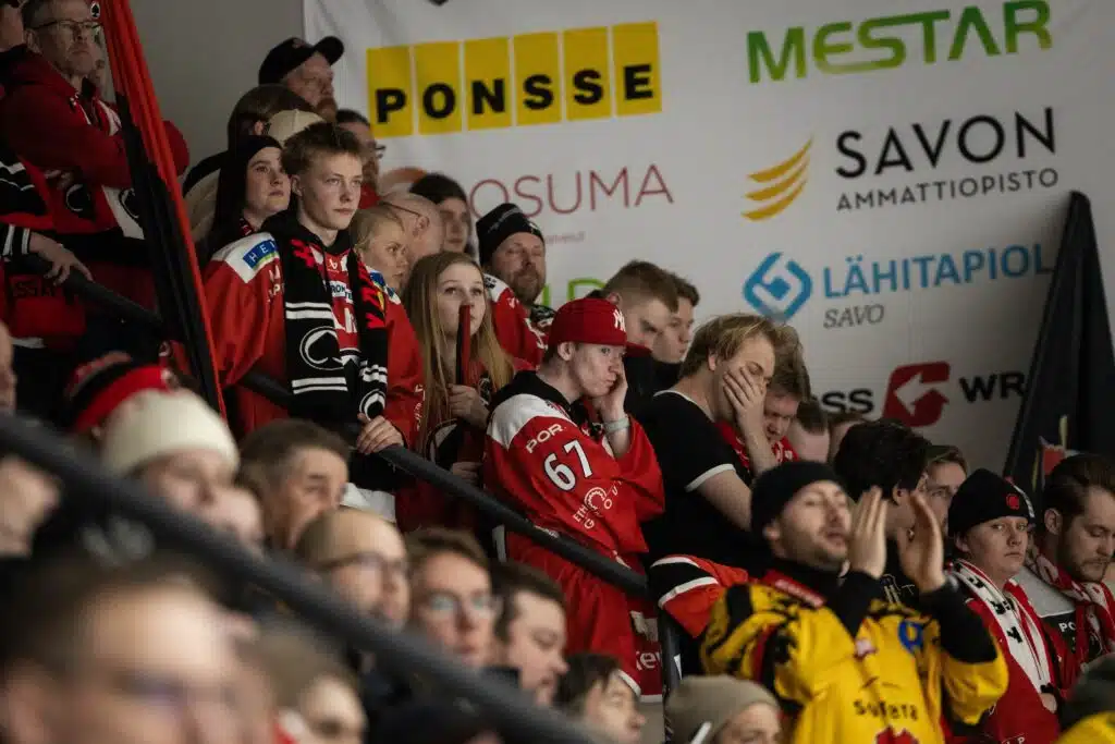 SM-liigaottelun jälkeen nähtiin täysin kuolematon hetki – ”Jotain tehtiin oikein”