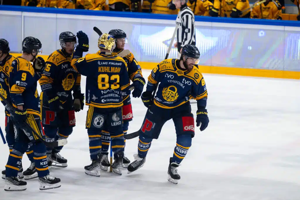 Lukko kasaa taas kovaa joukkuetta – nippu jatkosopimuksia ja yksi uusi hankinta