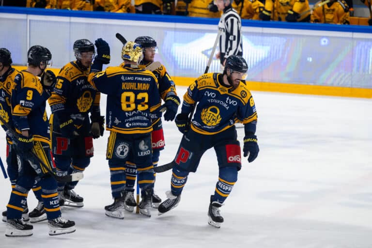 Lukko kasaa taas kovaa joukkuetta – nippu jatkosopimuksia ja yksi uusi hankinta