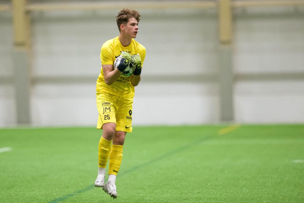 Veikkausliiga-seura lähetti pelaajan lainalle Veikkausliiga-seura lähetti pelaajan lainalle