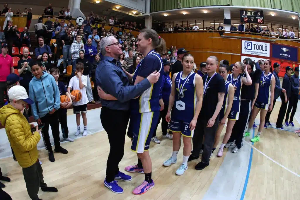 47-vuotiaan Taru Tuukkasen ura päättyi SM-hopeaan