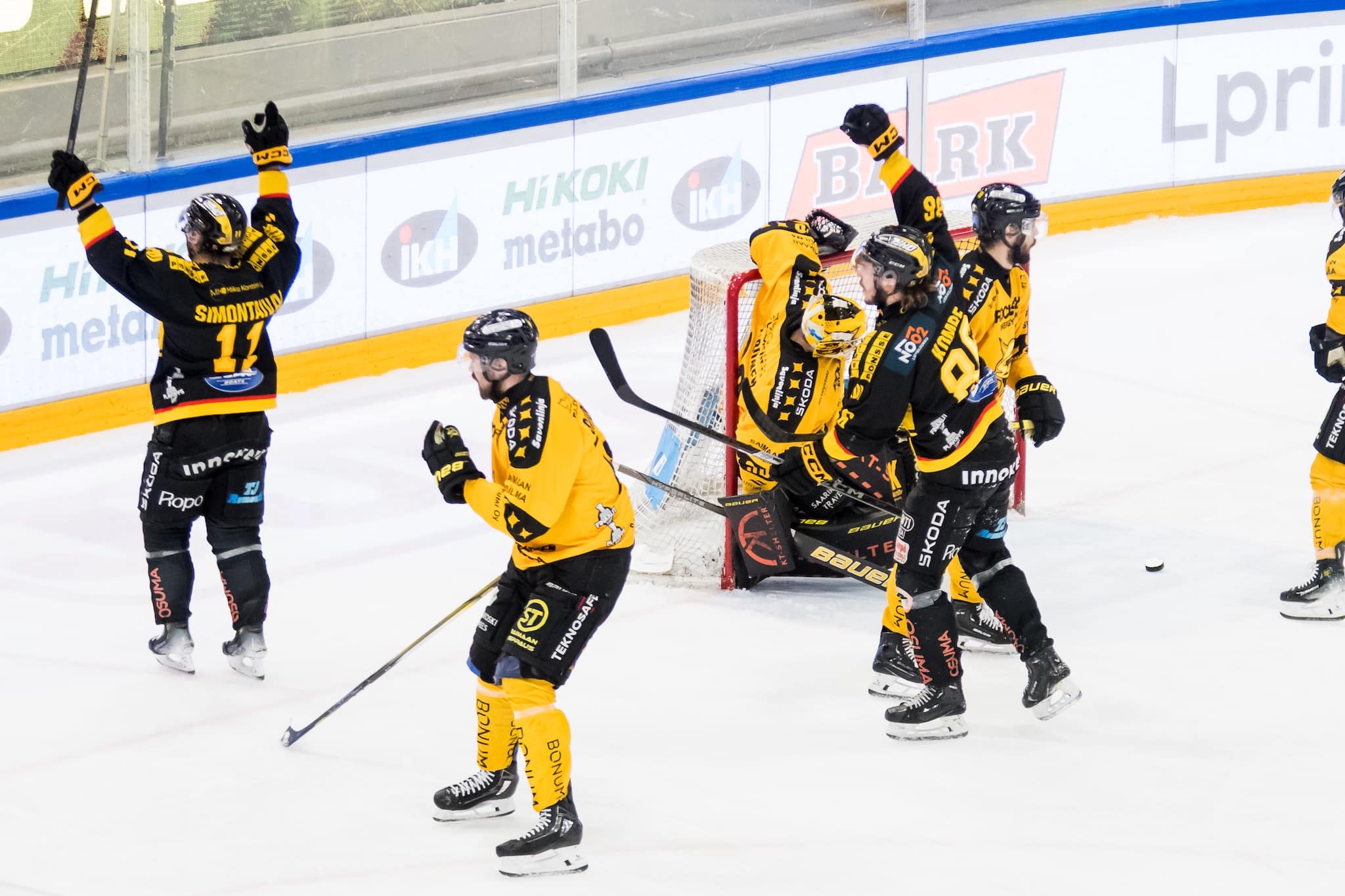 KalPa sammutti Kisapuistosta valot – Raimo Helmisen SaiPa tukalassa tilanteessa