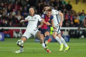 Italialainen jalkapallolegenda suree maansa tilannetta: ”Voinko itkeä?”