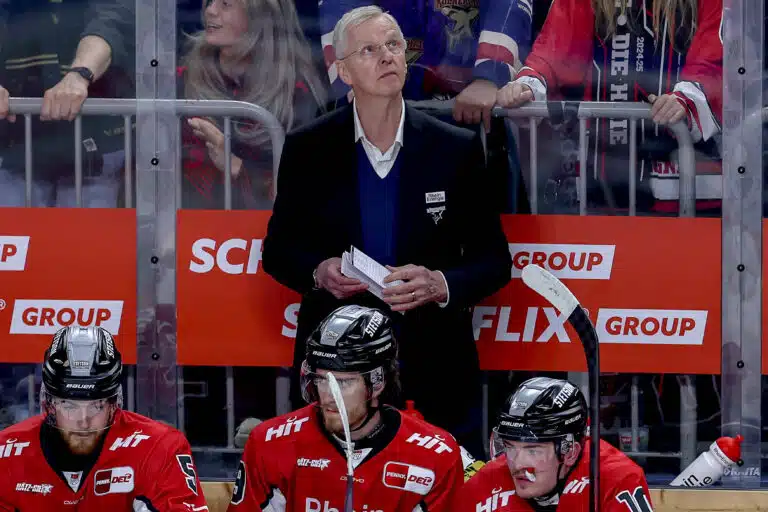 Kissa nostettiin pöydälle – Kari Jalonen voi olla Tapparalle riski
