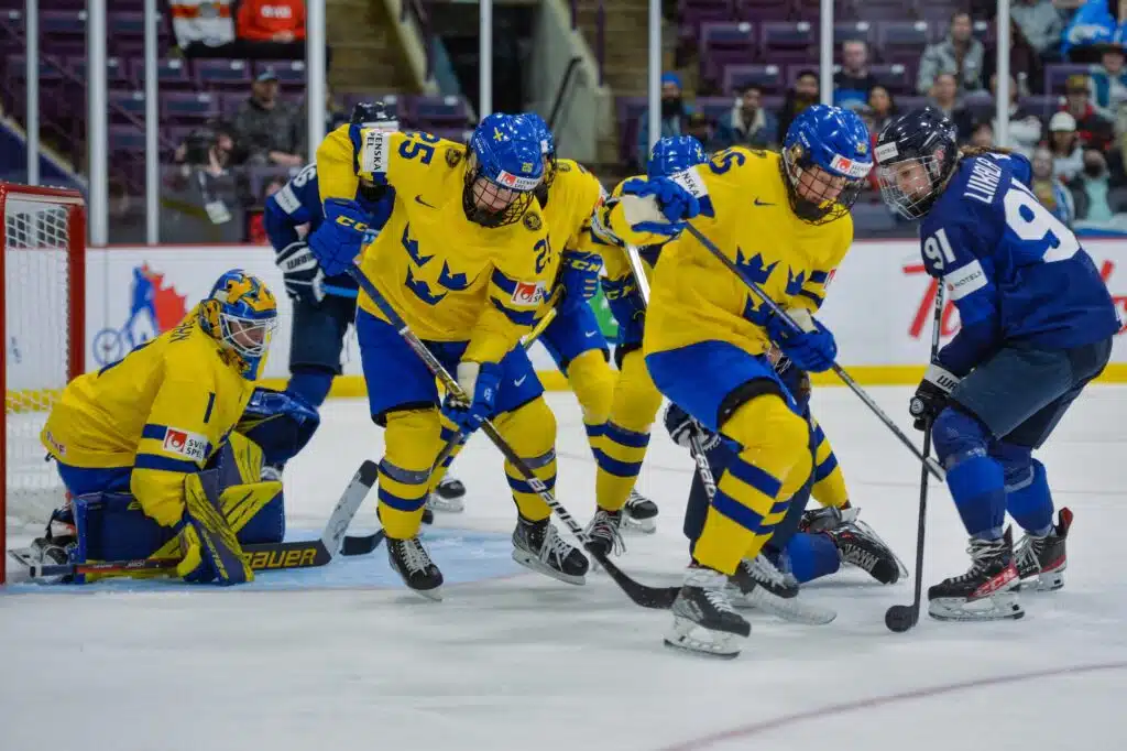 Ruotsi aloitti MM-kiekon vakuuttavalla tavalla