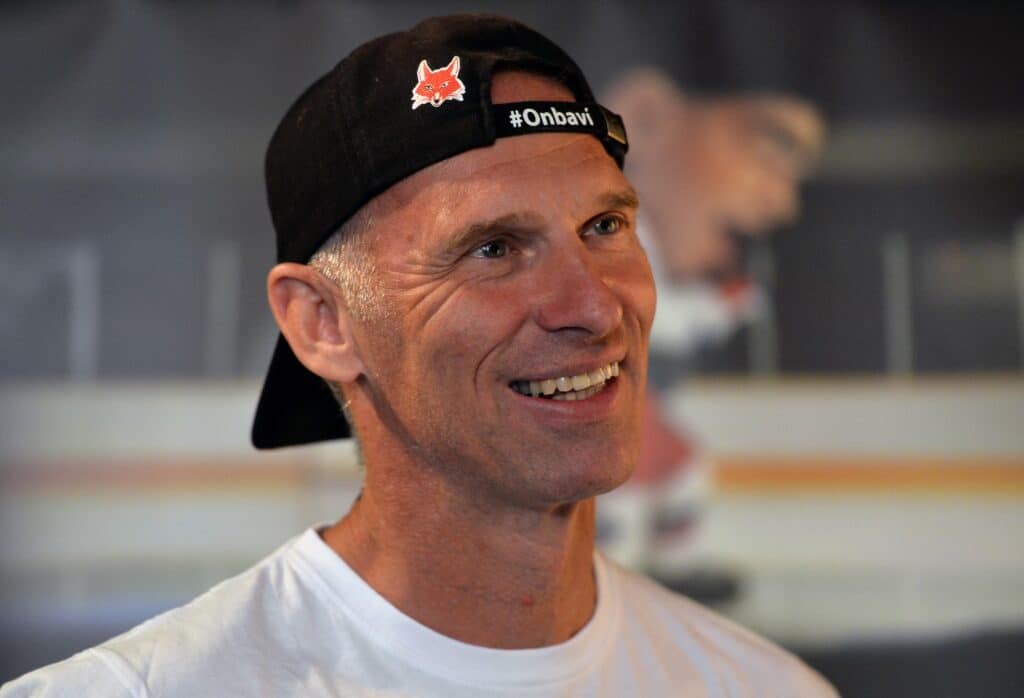 Vladimir Putinin sylikoira uhkasi NHL-legendan henkeä - "Lähettävät viestin Venäjän rikolliselle hallinnolle" Vladimir Putinin sylikoira uhkasi NHL-legendan henkeä – ”Lähettävät viestin Venäjän rikolliselle hallinnolle”