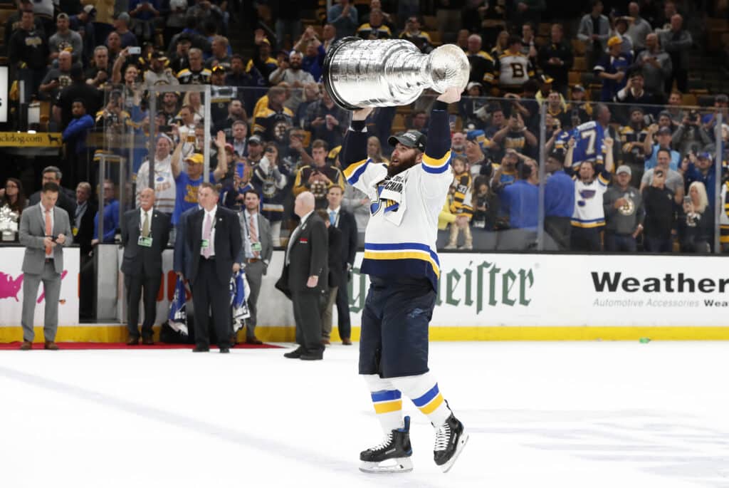 Kolminkertaiset Stanley Cup -mestarit pelasivat viimeisen NHL-ottelunsa Kolminkertaiset Stanley Cup -mestarit pelasivat viimeisen NHL-ottelunsa