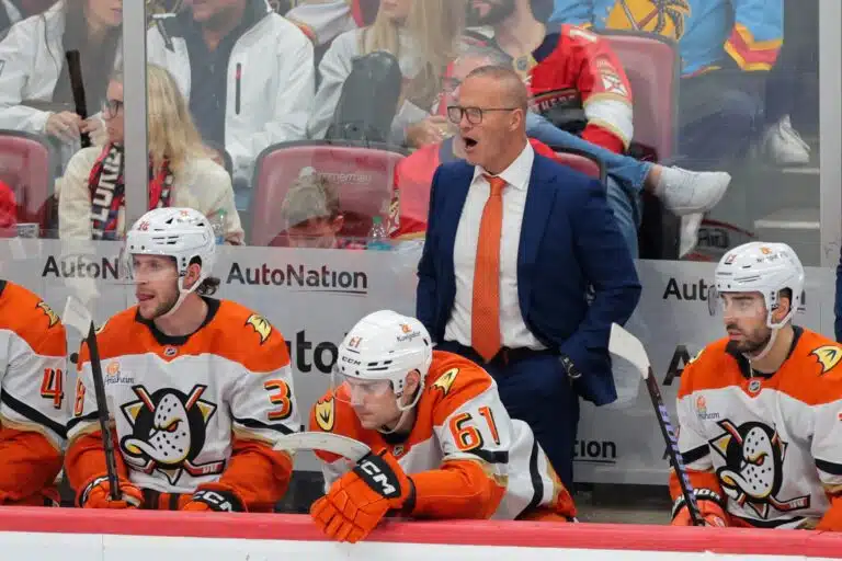 NHL-seura antoi kenkää päävalmentajalleen