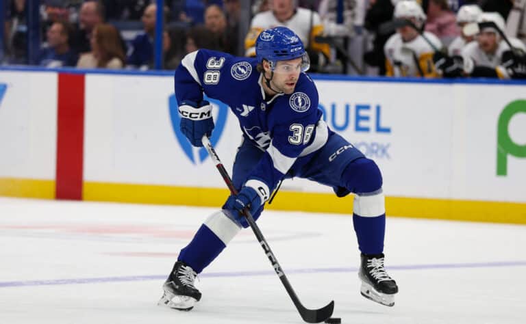 Aleksander Barkovin torpannut Tampa Bayn hyökkääjä pelikieltoon