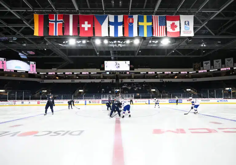 Jääkiekon MM-kisoissa irvokkaita lukemia