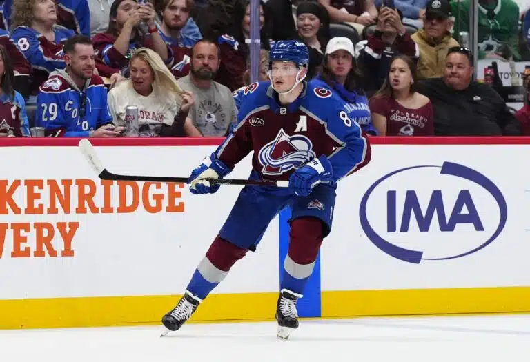 NHL-supertähden tilanne on yhä auki – Colorado Avalanche sai tärkeän vihjeen ennen suurta ottelua