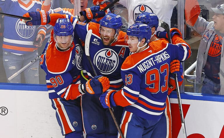 Edmonton, Toronto ja Vegas raivasivat tiensä jatkoon NHL:n pudotuspeleissä
