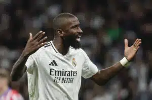 Kova paljastus kulisseista – huipputoppari voi karata Valioliigaan ilmaisella siirrolla