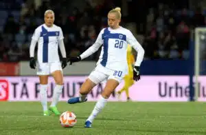 Suomen maajoukkuetähdelle hieno sopimusuutinen