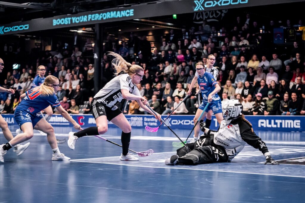 Suomen mestaruus ei vielä ratkennut - TPS meni pilaamaan juhlat Suomen mestaruus ei vielä ratkennut – TPS meni pilaamaan juhlat
