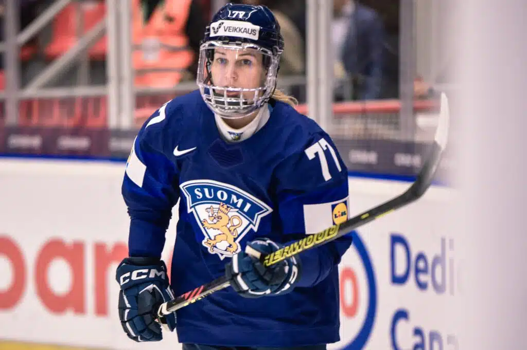 Naisleijonat sai ihan karmean selkäsaunan MM-välierässä