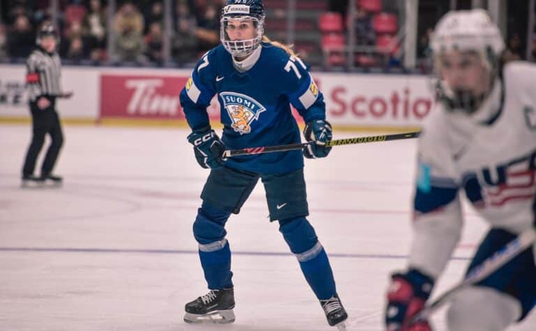 Naisleijonat sai ihan karmean selkäsaunan