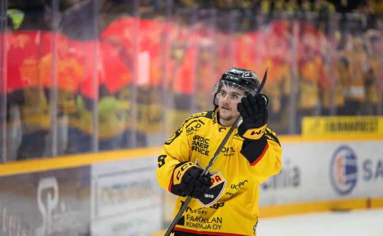 Sami Kapanen on ohitettu – KalPan sankari teki historiaa Sami Kapanen on ohitettu – KalPan sankari teki historiaa
