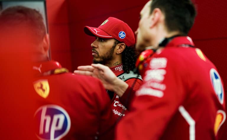 Ferrarin Lewis Hamiltonin suusta huolestuttavaa puhetta Ferrarin Lewis Hamiltonin suusta huolestuttavaa puhetta